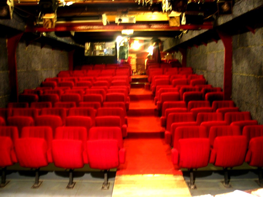 Le Bateau-théâtre Le Nez Rouge